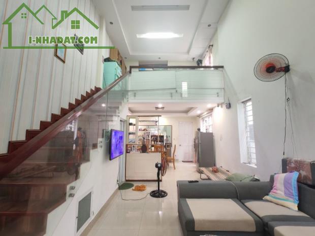 ♥ Góc kiệt 3m thẳng thông 30m ra MT Nguyễn Tri Phương, 70m2, mê lửng thoáng, 5.x tỷ - 3