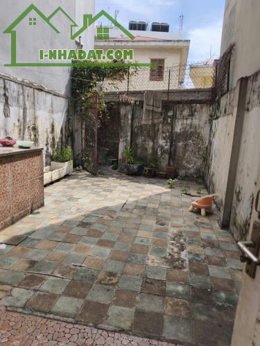 ♪ Kiệt Ô tô 6m thẳng thông Trưng Nữ Vương 117m2, 3 tầng cứng sân trước - sau , 6.x tỷ - 4