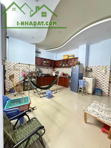 BÁN NHÀ HẺM DƯƠNG BÁ TRẠC P2 Q8 CŨ - 50M RA MẶT TIỀN - HẺM THÔNG TỨ HƯỚN 76m2 GIÁ 8,1tỷ - 2
