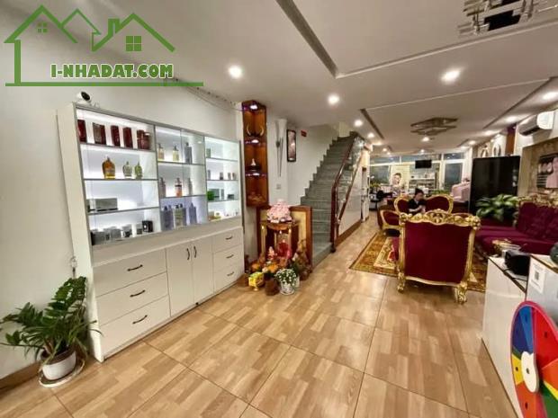Tiêu đề: Mặt tiền kinh doanh đỉnh 5 tầng sát chợ Tân Hương- ngang 5m - 1