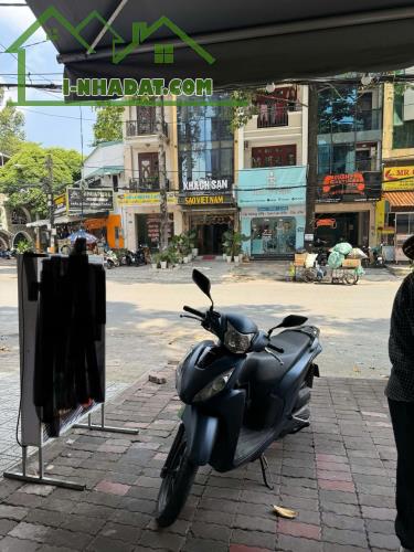 cần sang gấp mặt bằng vị trí siêu đẹp - 1