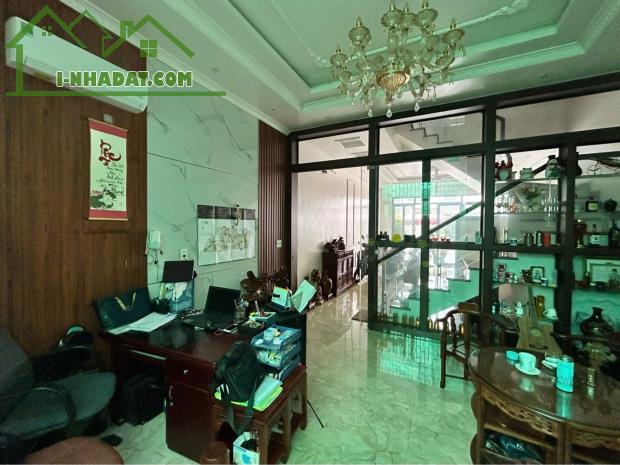 Shophouse Hoàng Huy Mall – Vị trí kinh doanh đẹp, giá chỉ 12,9 tỷ.
