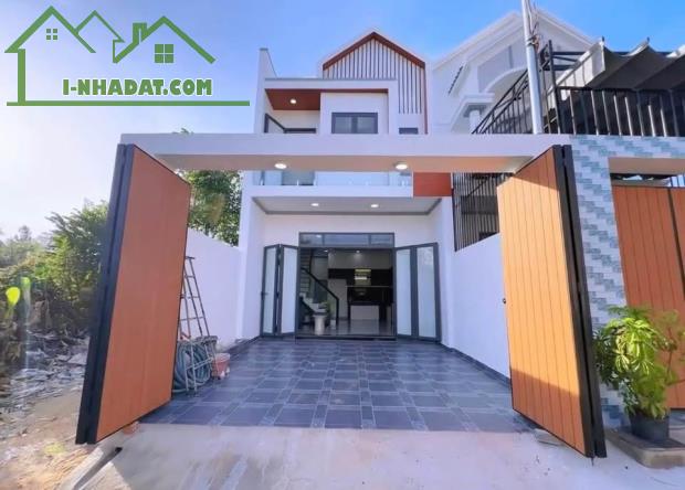 Nhà lầu 700 triệu sở hữu ngay chợ Tân Mai 2 Biên Hòa