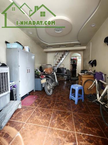Bán nhà 3 tầng chắc chắn ngõ 30 Trần Nguyên Hãn