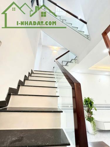 Bán nhà mới đẹp HXH Đường số 9 P.Bình Hưng Hòa Q.Bình Tân - SHR hoàn công - Chỉ 5.79 tỷ - 2
