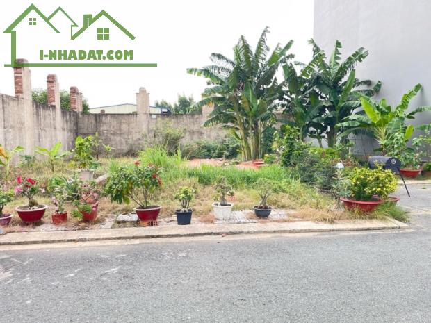 Bán Đất 85m2, Ngã Ba Long Thuận - Long Phước. Giá Chỉ 5 Tỷ