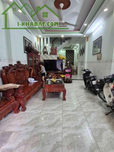 Bán Nhà 3 lầu 4PN an sinh đỉnh hẻm xe hơi ngay sát trường học Hoàng Văn Thụ, Bình Tân - 1
