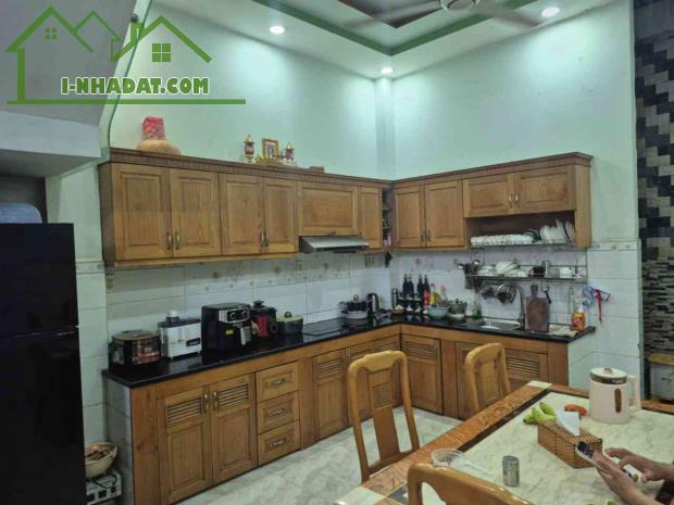 Bán Nhà 3 lầu 4PN an sinh đỉnh hẻm xe hơi ngay sát trường học Hoàng Văn Thụ, Bình Tân - 2
