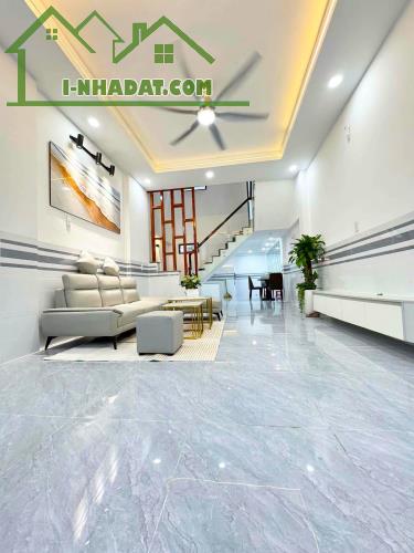 GẦN 26 THÁNG 3 GIÁP TÂN PHÚ - NHÀ ĐẸP 3 TẦNG 51M2 (4x12.5) - HẺM XE TẢI THÔNG. CHỈ 5 TỶ XX