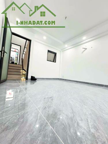 GẦN 26 THÁNG 3 GIÁP TÂN PHÚ - NHÀ ĐẸP 3 TẦNG 51M2 (4x12.5) - HẺM XE TẢI THÔNG. CHỈ 5 TỶ XX - 3