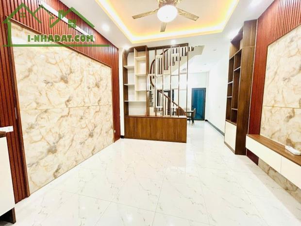 Bán nhà ngõ 169 đường hoàng mai 4 tầng long lanh 2 thoáng 40M ô tô tránh - 4