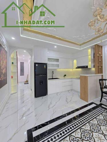 SIÊU PHẨM NHÀ MỚI  – THIẾT KẾ TÂN CỔ ĐIỂN SANG TRỌNG- nhỉnh 6 tỷ - 3