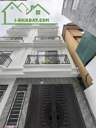 🏠Hiếm, Hơn 5 tỷ nhà mới 5 tầng, ngõ rộng, Ô tô đỗ cổng vị trí đẹp, gần cầu qua nội thành