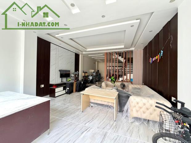 Hàng hiếm khu phân lô Quán Nam – Kênh Dương, vị trí đẹp, đường rộng 12m có vỉa hè, ô tô