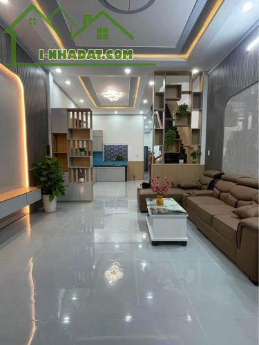 NHÀ LẦU MẶT TIỀN KINH DOANH TẠI BỆNH VIỆN SHINGMARK BIÊN HÒA - 2