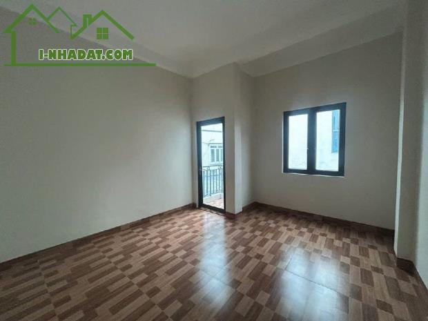 NHÀ 3T MỚI TINH CỔ DƯƠNG TIÊN DƯƠNG 100M NHỈNH 6T Ô tô đỗ sân