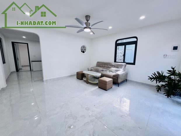 Nhà Bình Thạnh ngay Bùi Đình Túy, diện tích (5.1x14), trước sân nhà rộng rãi, chỉ 7 tỷ - 2
