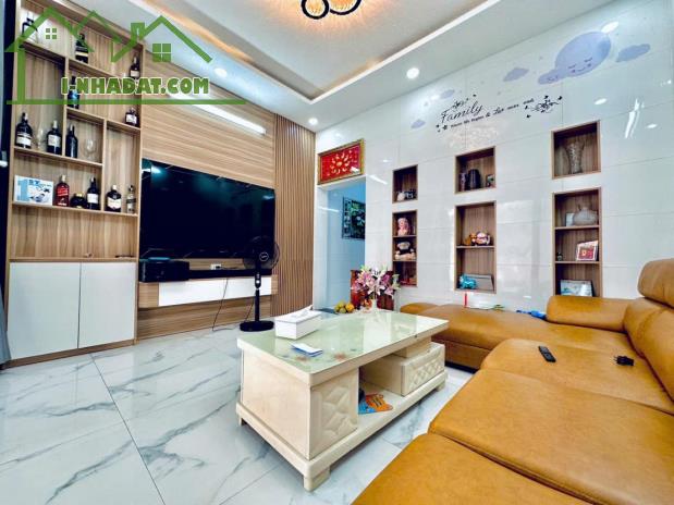 NHÀ QUANG TRUNG, GÒ VẤP SÁT EMART 2, 47M2, 2 TẦNG, 2PN 2WC, GIÁ MÓI 4.5 TỶ TL