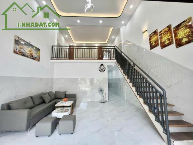 NHÀ HOÀ XUÂN 100M² – Ô TÔ TẬN NHÀ – GIÁ CHỈ 2.95 TỶ