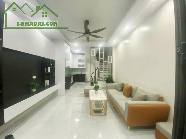 Trung tâm Hai bà trưng - Lô góc - 30m x 5 tầng - Giá 8,3 tỷ - Ngõ thông - full nội thất. - 1