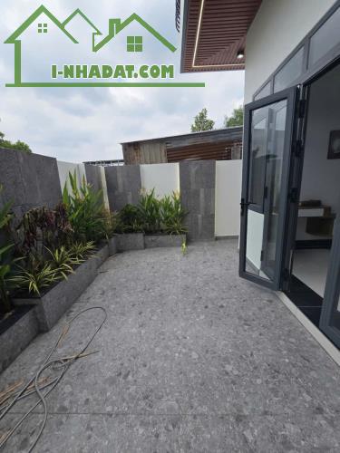 Bán Villa sân vườn kế chợ Long Thượng dt 198m2 , 1 lầu , 3pn,3wc giá 4,6 tỷ - 2