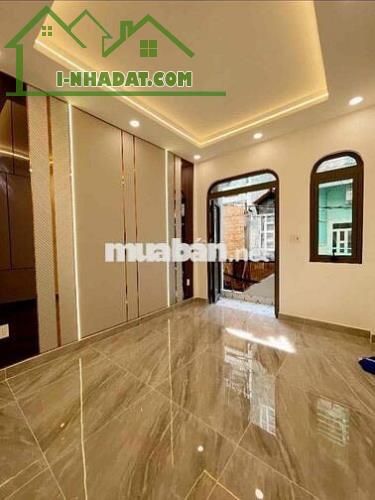 Bán gấp căn 5,5 tỷ đường Đoàn Văn Bơ, Quận 4 diện tích 21 m2 - 5