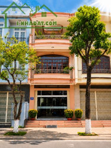 Bán nhà 3 tầng mặt tiền 153 Hai Bà Trưng - Trung tâm TP. Quảng Ngãi (cũ)