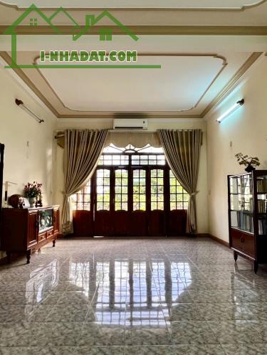 Bán nhà 3 tầng mặt tiền 153 Hai Bà Trưng - Trung tâm TP. Quảng Ngãi (cũ) - 2