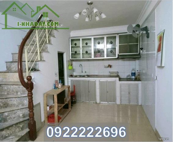 🔹Chính chủ cho thuê cả nhà 2,5 tầng trung tâm Hai Bà Trưng, HN; 0922222696