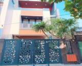 ĐẸP Ở NGAY HƯỚNG ĐÔNG 3 tầng mặt tiền THI SÁCH view xem MÁY BAY