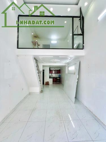 Bán nhà 1,5 tầng kinh doanh đẹp mặt đường Vũ Chí Thắng