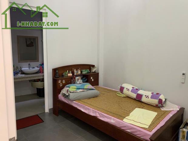 Bình Thạnh 65m2 trệt 2 lầu sân thượng - 3pn, giếng trời nhà chủ xây tâm huyết chỗ nào cũng - 2