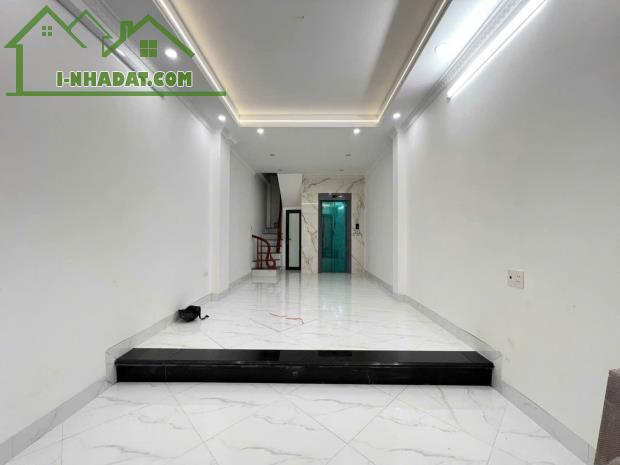 Bán Nhà Căn Góc 6 Tầng, Thang Máy, Phố Trương Định - 2