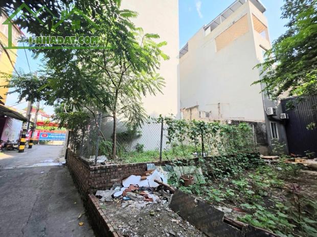 Nhỉnh 11 tỷ 50m2 đất mặt đường Phúc Diễn kinh doanh ô tô tránh - 1