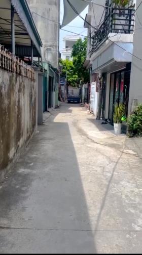 Bán nhà cấp 4 về ở luôn ngõ 25 Khúc Hạo - 2