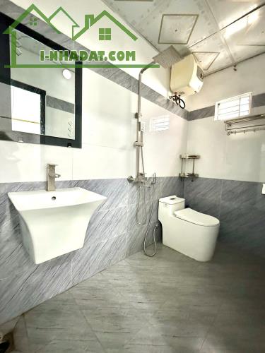 Bán nhà cấp 4 về ở luôn ngõ 25 Khúc Hạo - 3