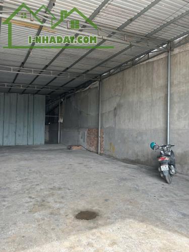 CHO THUÊ KHO XƯỞNG 120M2, GIÁ RẺ NGAY CHỢ ĐẦU MỐI HÓC MÔN