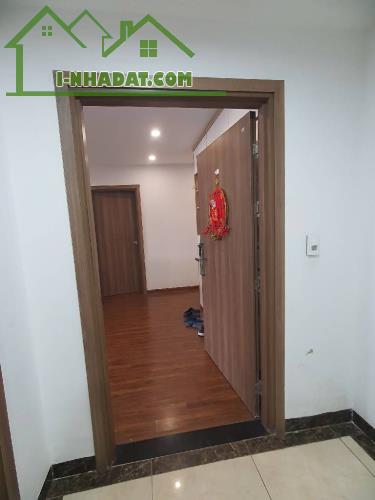 Hiếm căn chung cư Sky Centrer Định Công 8.7 tỷ 100m,sổ đỏ full nội thất