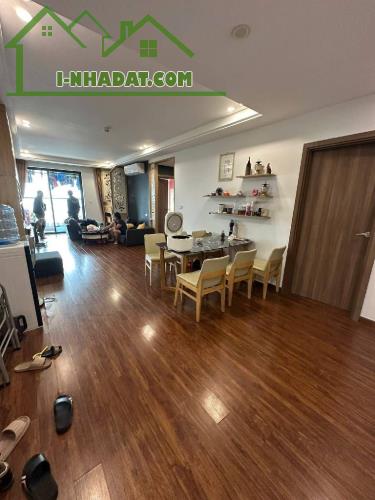 Hiếm căn chung cư Sky Centrer Định Công 8.7 tỷ 100m,sổ đỏ full nội thất - 1
