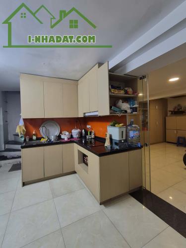 Chính chủ cho thuê nhà 2 tầng ngõ 241 Khâm Thiên, Đống Đa, Hà Nội - 4
