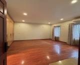 Cho thuê nhà ĐẸP, GARA ngõ 61 Lạc Trung, Hai Bà Trưng 88M x 4 tầng giá 40 triệu