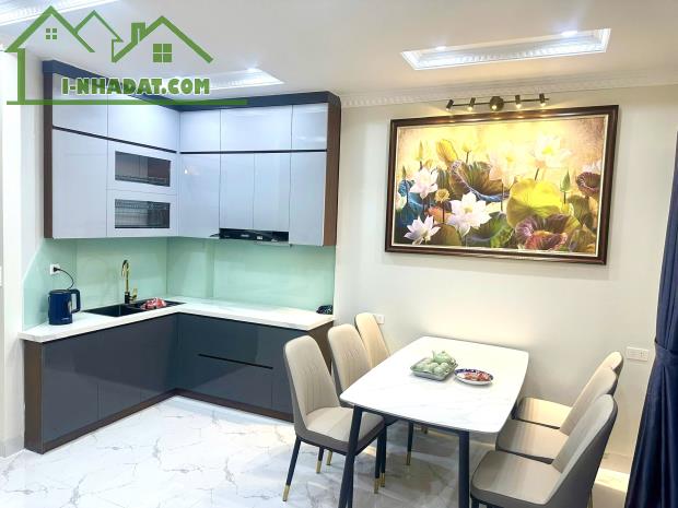 Cho thuê nhà nguyên căn 45m2x5T thang máy - Lô góc - Ôtô tránh, vỉa hè, KD Hoàng Hoa Thám. - 2