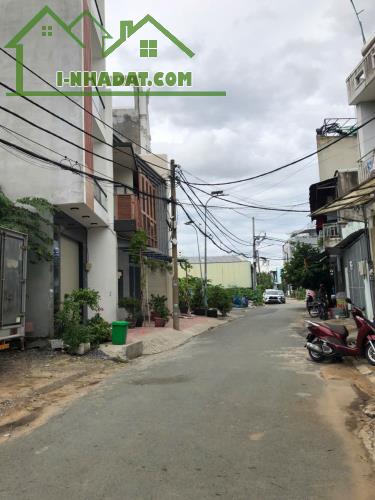 BÁN NHÀ KHU TÊN LỬA 3 TẦNG 120M2 NGANG 7M BỀ THẾ DÒNG TIỀN TỐT CHỈ 9 TỶ
