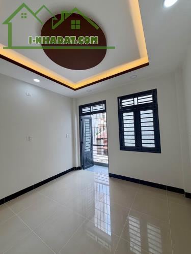 HÀNG HIẾM LÊ VĂN SỸ , DIỆN TÍCH KHỦNG 81 M2 , HẺM 4M , CHỈ 8 TỶ