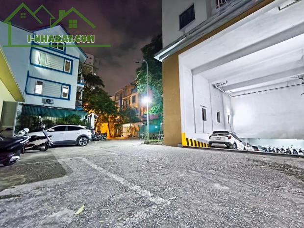 Bán Chung Cư Ba Hàng Phố Lĩnh Nam - Quận Hoàng Mai 112m * 7.28 Tỷ