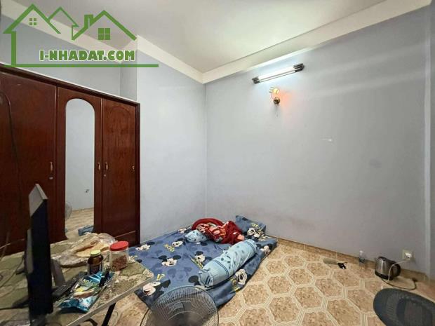 Bán nhà hạ1.9 tỷ, Cô Bắc, P.Cầu Kiệu,TP HCM,145m2. 3 tầng, ngang 8,9m, nở hậu, nhỉnh 13 tỷ - 4
