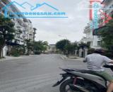Chính chủ bán nhà ngõ 40 Hồng Tiến, Long Biên diện tích 40 mét X 7 tầng thang máy, ô tô đỗ