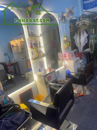 cần sang pass đồ dùng tiệm tóc