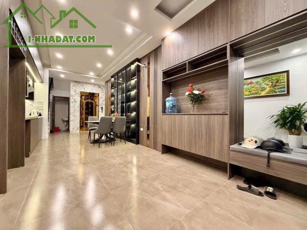 Nhà phân lô, Ô tô vào nhà, 3 mặt thoáng, Tô Vĩnh Diện, 54m², 4 tầng, MT 5.9m, chỉ 15.5 tỷ