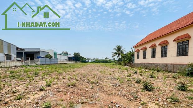 [K2646*] Đất 3860m2 full thổ cư MT Đỗ Văn Dậy sát chợ Hóc Môn, giá 13x tỷ